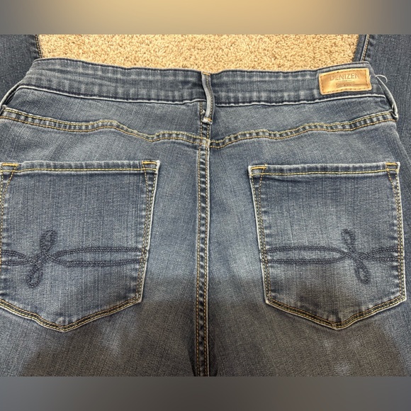 Levi’s Denizen Modern Skinny Jeans Size 10M Medium Wash Stretch Denim - Picture 8 of 11